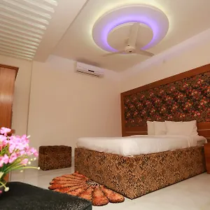Nagar Valley Ltd. Отель Дакка