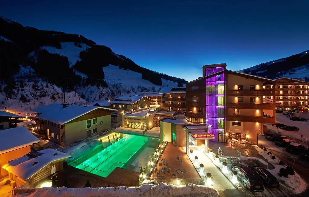 Alpinresort Valsaa - Sport & Spa Saalbach-Hinterglemm