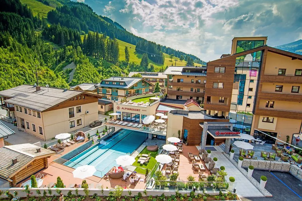 **** Hotel Alpinresort Valsaa - Sport & Spa Saalbach-Hinterglemm Austria
