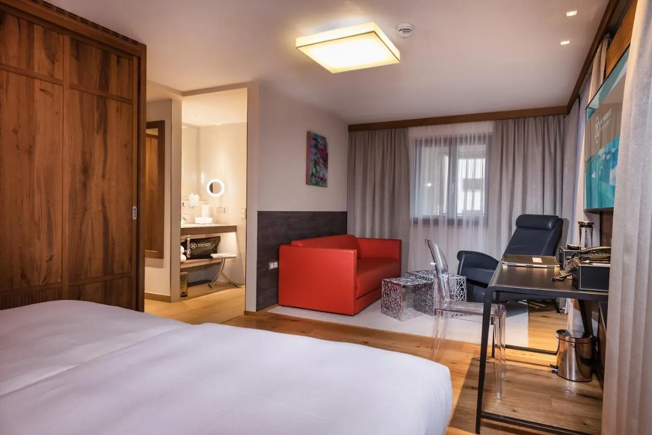 **** Hotel Alpinresort Valsaa - Sport & Spa Saalbach-Hinterglemm Austria