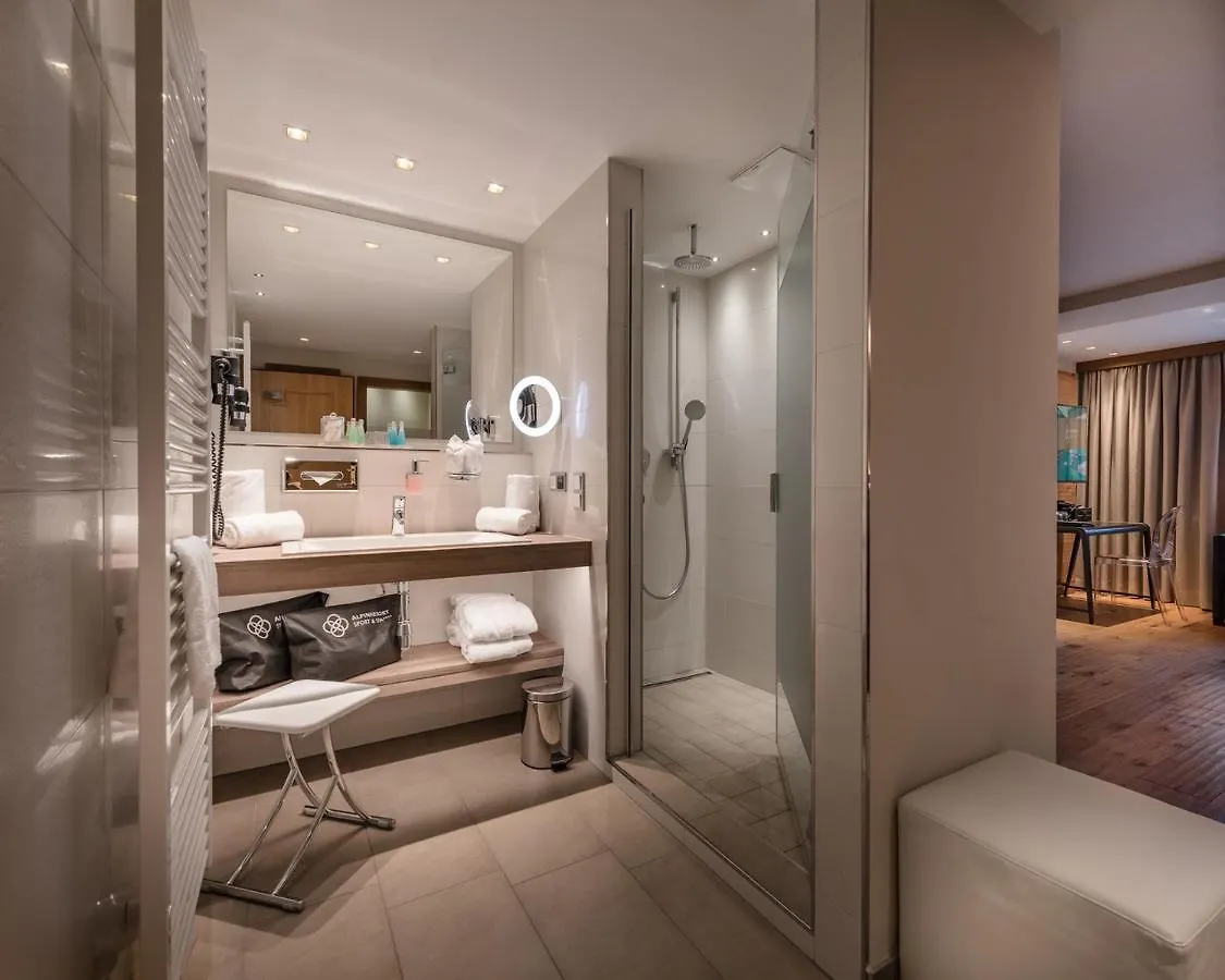 Alpinresort Valsaa - Sport & Spa Saalbach-Hinterglemm